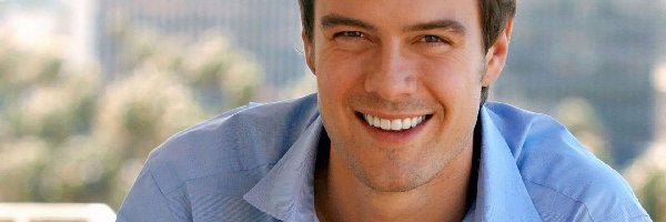 Niebieska, Uśmiech, Koszula, Josh Duhamel