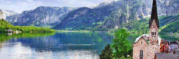 Kościółek, Miasteczko Hallstatt, Jezioro Hallstättersee, Statki wycieczkowe, Alpy Salzburskie, Austria