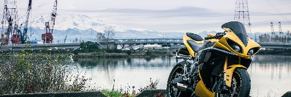 Port, Yamaha R1, Motor