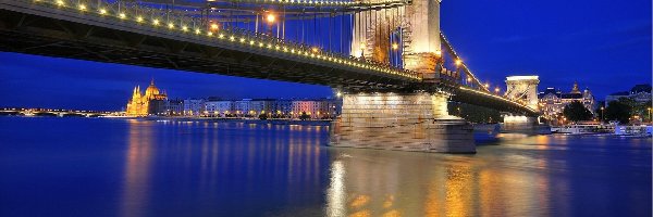 Budapeszt, Miasto nocą, Most