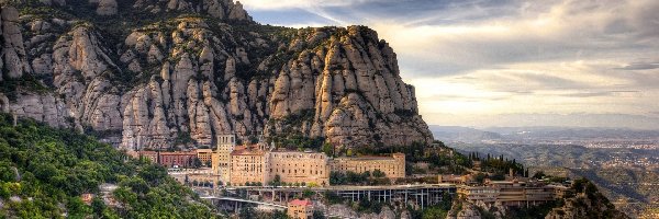 Klasztor, Montserrat, Opactwo Matki Bożej, Góry, Katalonia, Hiszpania