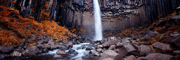 Skały, Skaftafell, Wodospad Svartifoss, Kamienie, Park Narodowy Vatnajokull, Islandia