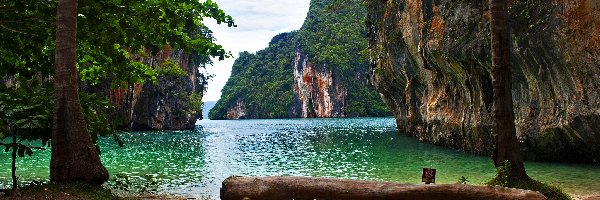 Tajlandia, Skały, Morze Andamańskie, Ławka, Drzewa