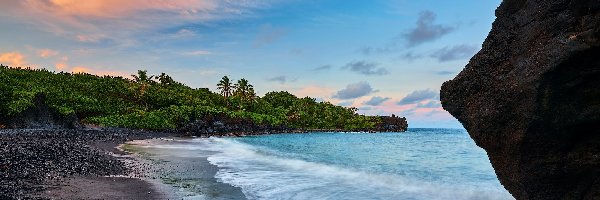 Park stanowy Waianapanapa, Hawaje, Zachód słońca, Palmy, Wyspa Maui, Morze, Skały, Stany Zjednoczone