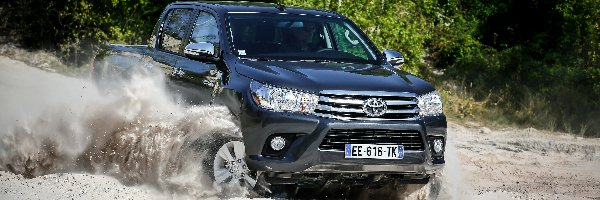 2016, Toyota Hilux Double Cab 4x4