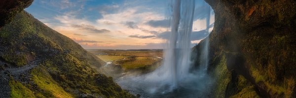 Islandia, Jaskinia, Wodospad Seljalandsfoss, Chmury, Rzeka Seljalandsa