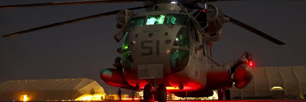Ogień, Noc, Helikopter CH-53D