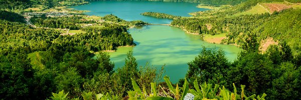 Wyspa Sao Miguel, Jezioro Verde, Portugalia, Sete Cidades, Lasy, Roślinność, Obłoki, Jezioro Azul, Wzgórza, Azory
