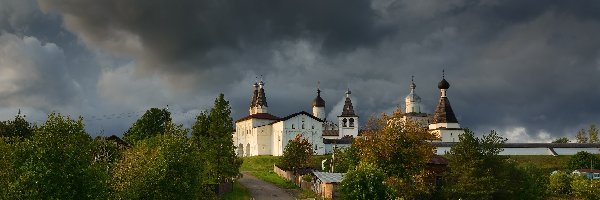 Klasztor, Chmury, Rosja, Obwód wołogodzki, Drzewa, Monaster Terapontowski, Wieś Ferapontovo, Droga