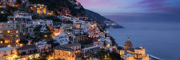 Światła, Wybrzeże Amalfitańskie, Góry Monti Lattari, Positano, Włochy, Domy, Morze