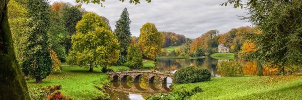 Stourhead House, Jesień, Anglia, Rezydencja, Jezioro, Kamienny, Most, Park, Drzewa, Hrabstwo Wiltshire