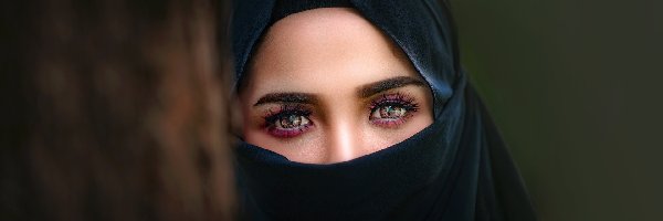 Burka, Dziewczyna