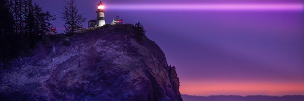 Noc, Cape Disappointment Lighthouse, Stany Zjednoczone, Morze, Światła, Skała, Drzewa, Latarnia morska, Smuga, Stan Waszyngton