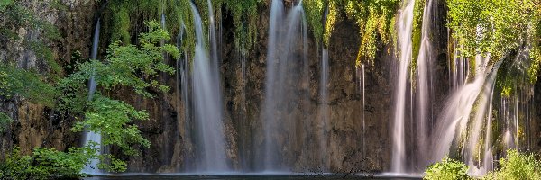 Park Narodowy Jezior Plitwickich, Zielone, Rośliny, Chorwacja, Skały, Wodospad