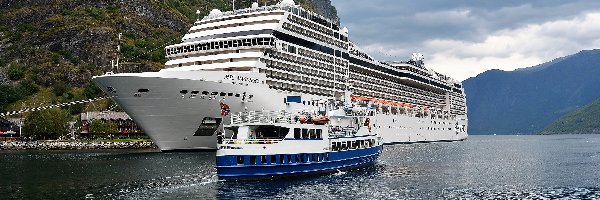 Fiord, MSC Magnifica, Statek pasażerski