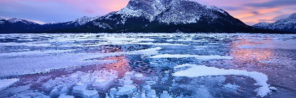 Abraham Lake, Jezioro, Canadian Rockies, Góry, Zima, Kanada, Alberta, Zamarznięte, Lód