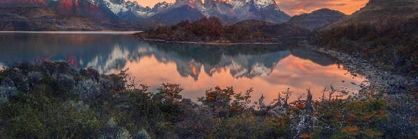 Zachód Słońca, Park Narodowy Torres Del Paine, Jezioro, Patagonia, Chile, Masyw Torres del Paine, Góry Cordillera del Paine