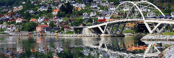 Rzeka, Domy, Norwegia, Gmina Sogndal, Most Loftesnesbrui, Sogndalselvi, Odbicie, Góra