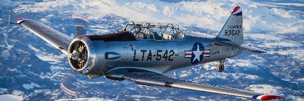 Lot, North American T-6 Texan, Samolot, Śnieg, Góry