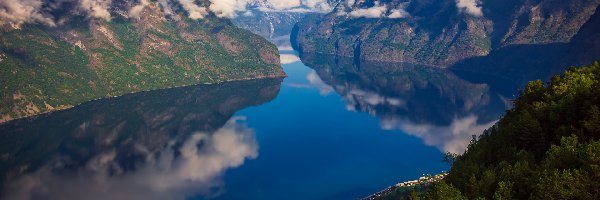 Hrabstwo Vestland, Aurlandsfjord, Chmury, Norwegia, Fiord, Góry