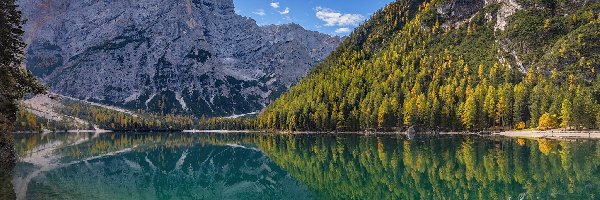 Lago di Braies, Jezioro, Odbicie, Drzewa, Pragser Wildsee, Góry, Dolomity, Włochy