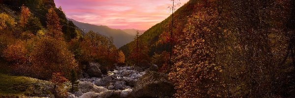 Rzeka, Góry, Francja, Kamienie, Jesień, Gordolasque River, Drzewa, Zachód słońca