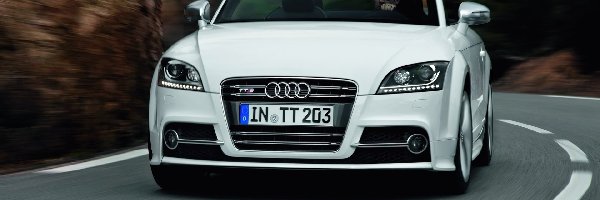 Halogeny, Przód, Audi TT