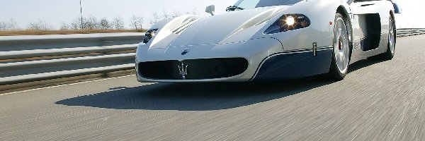 Ulica, Maserati MC12