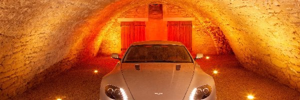 Oświetlenie, Garaż, Aston Martin V8 Vantage S