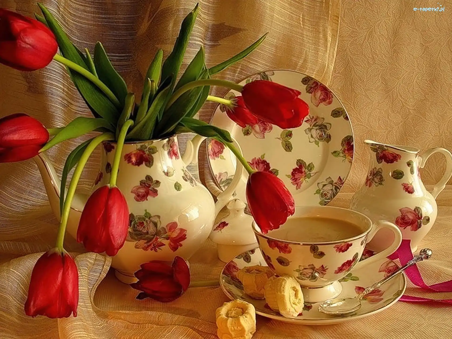 Tulipany, Kawa, Porcelana
