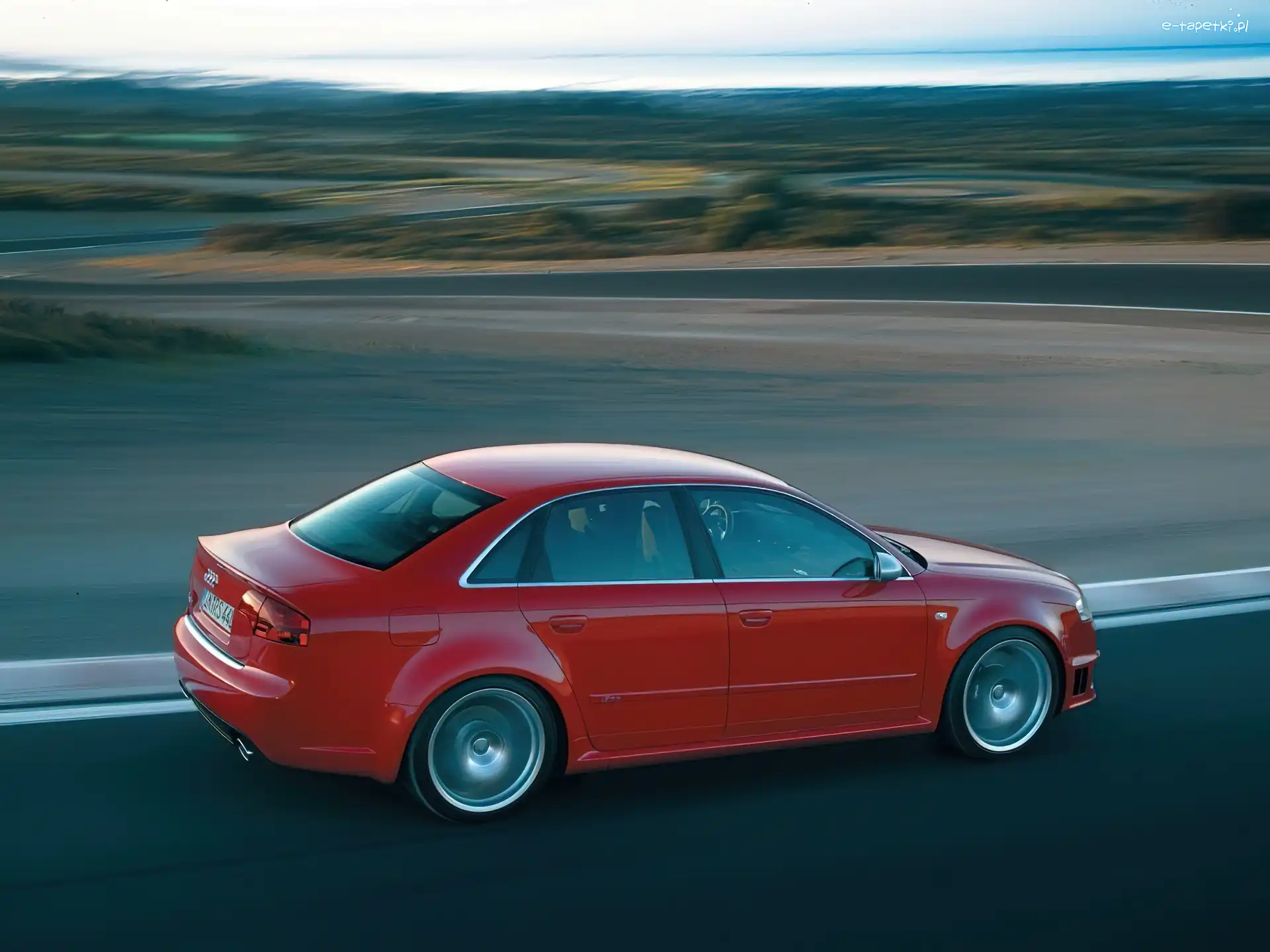 Czerwony, Audi S4
