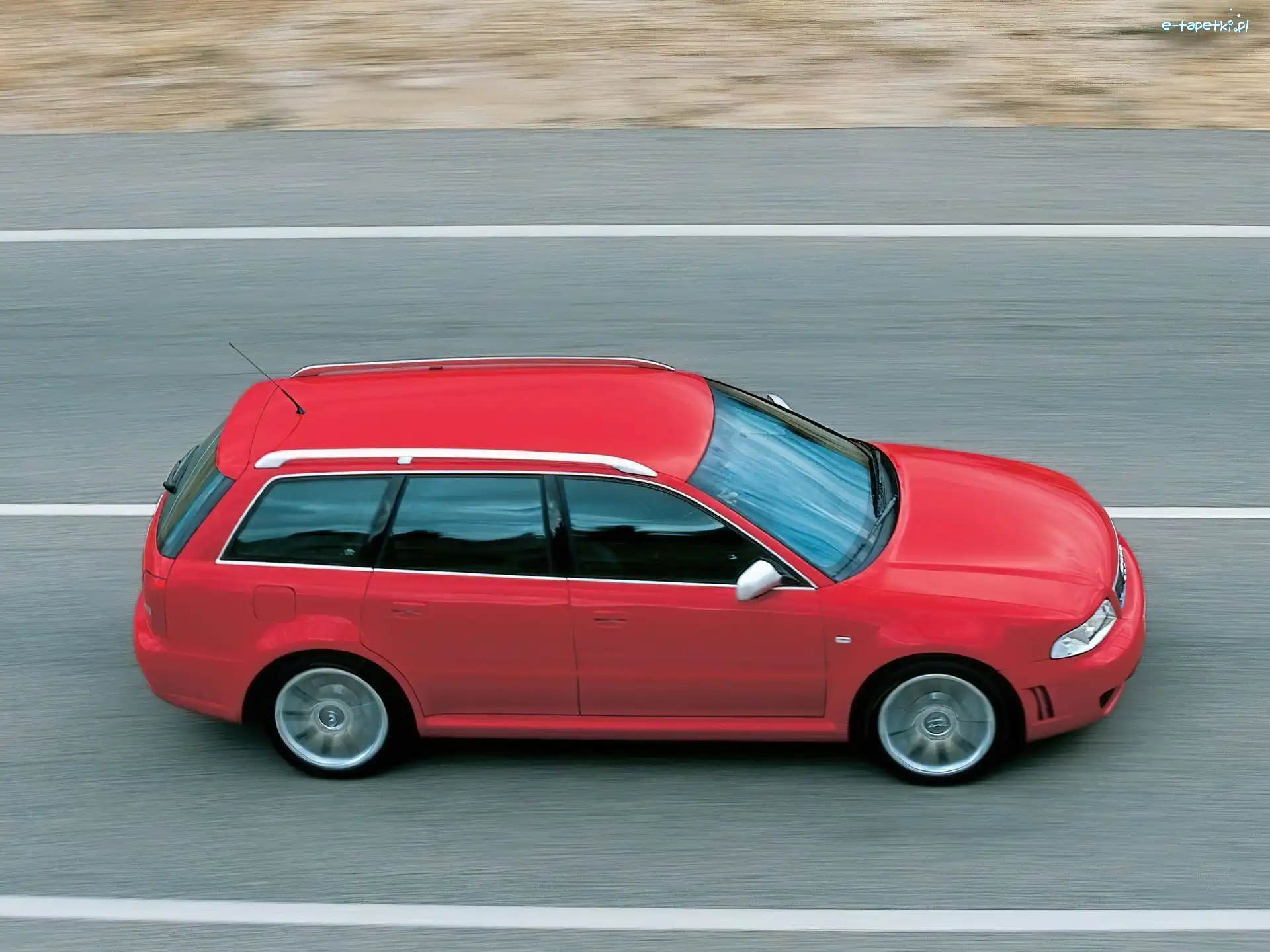 Lewy Profil, Audi RS4, Czerwone