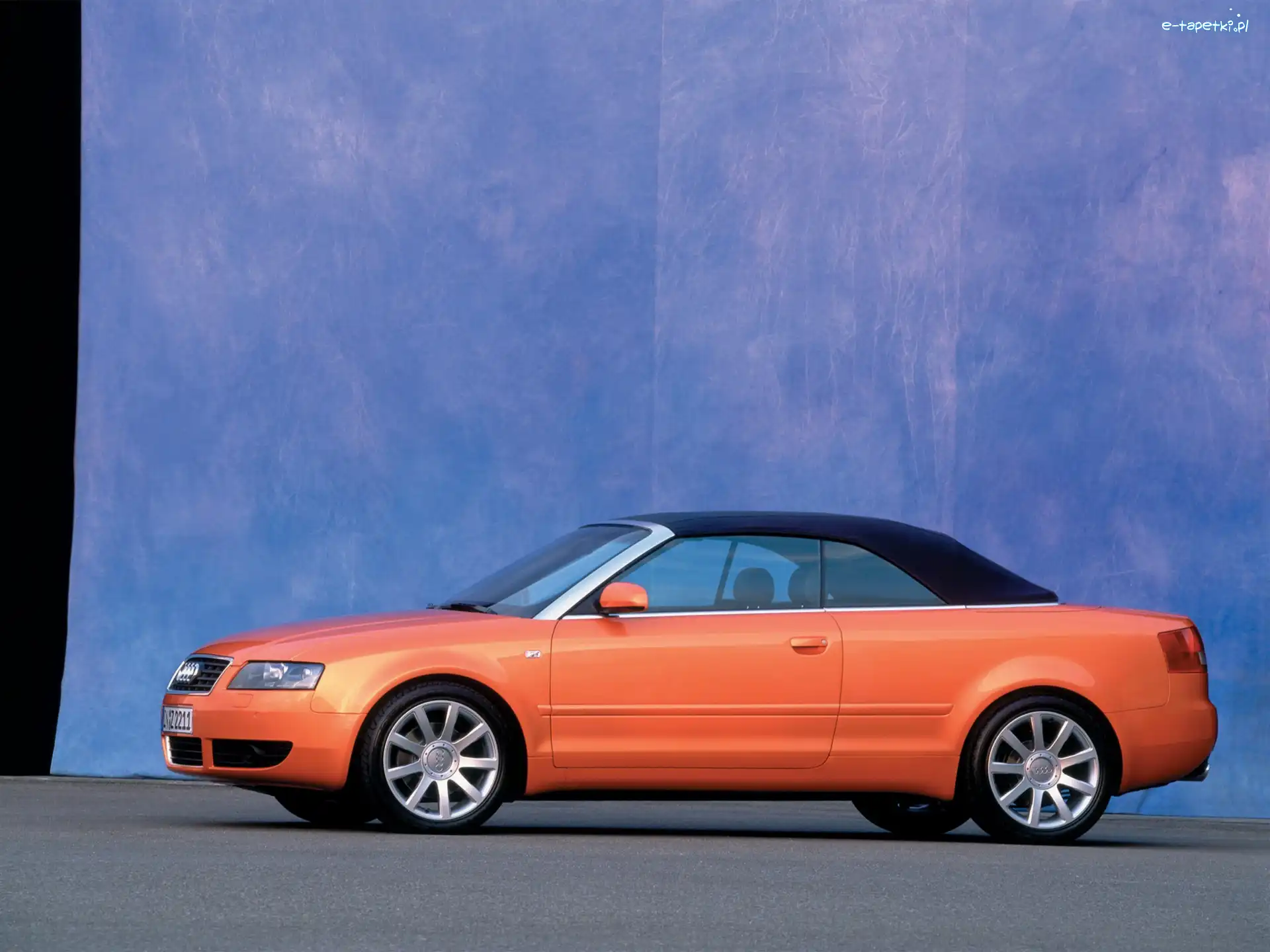 Audi A4, Pomarańczowy