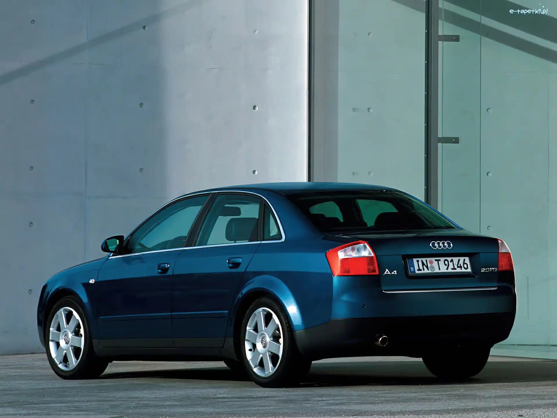 Sedan, Audi A4