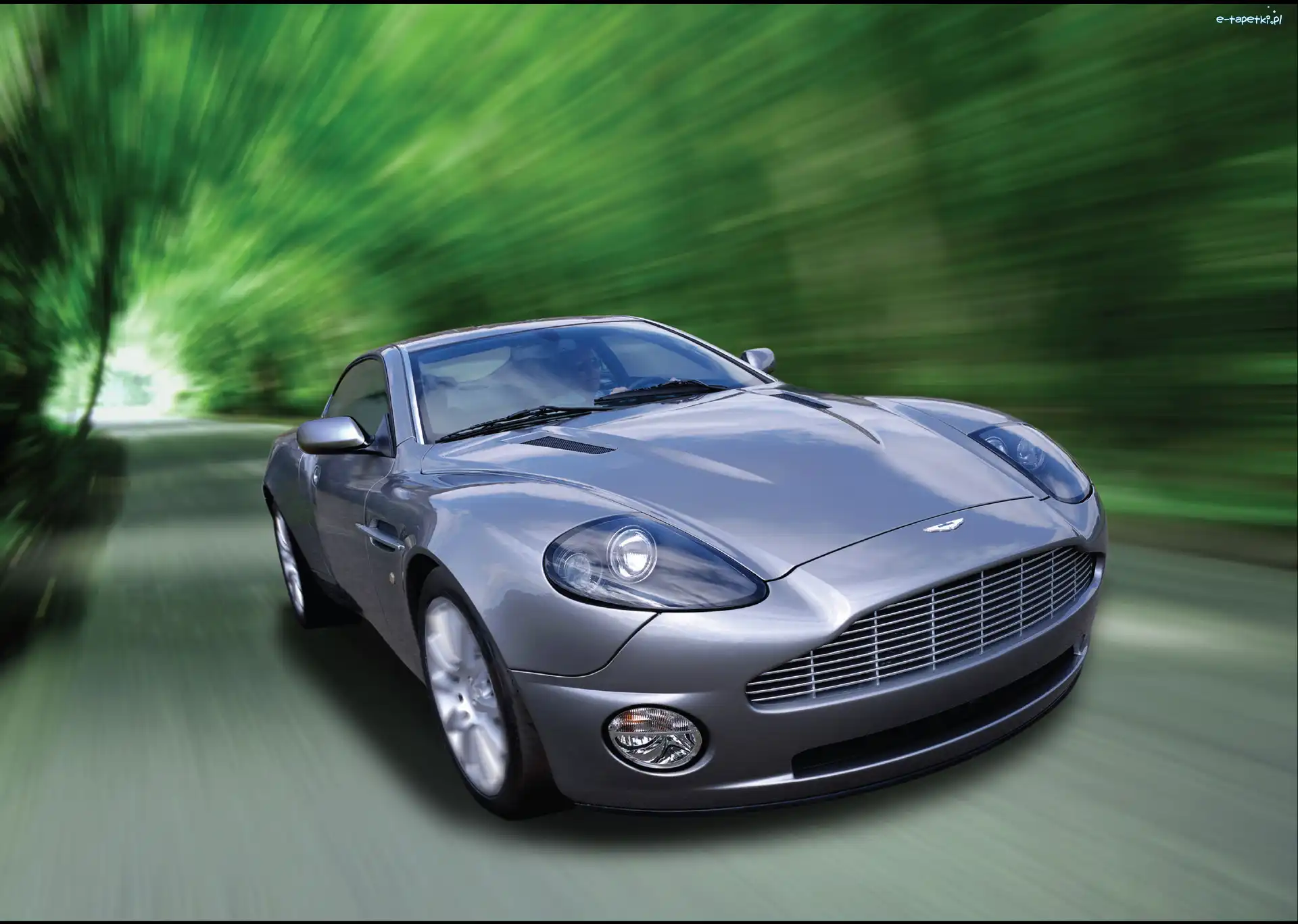 Drzewa, Ulica, Aston Martin