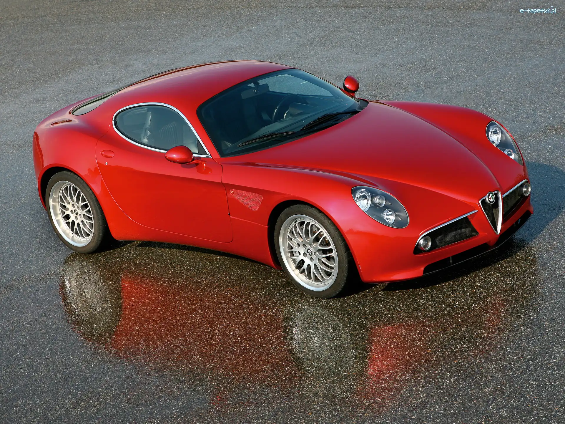 Alfa Romeo 8C