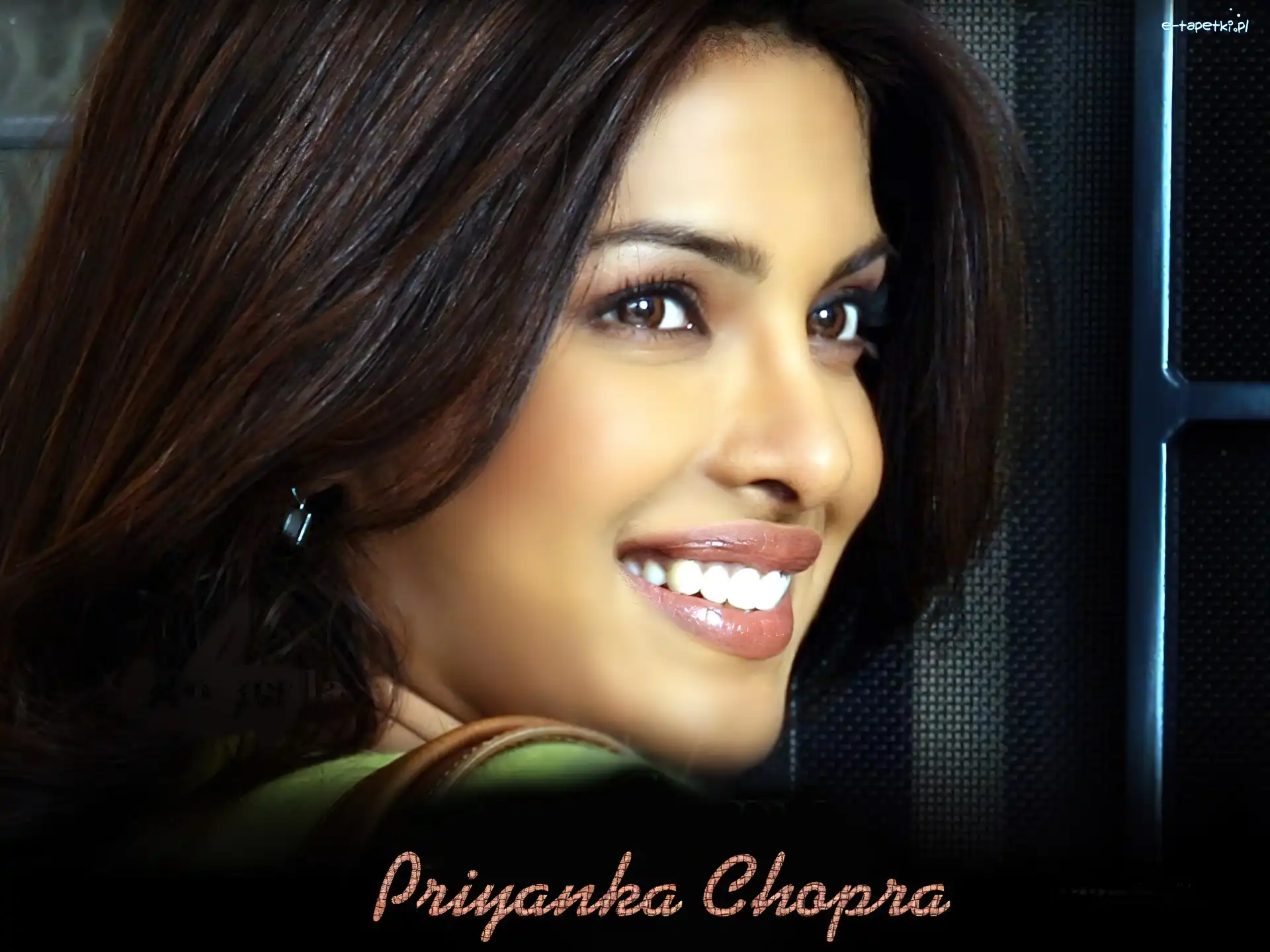 Uśmiech, Priyanka Chopra, Aktorka