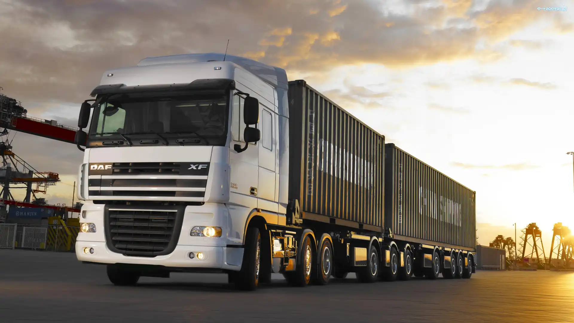 Kontenery, Ciężarówka, DAF XF105