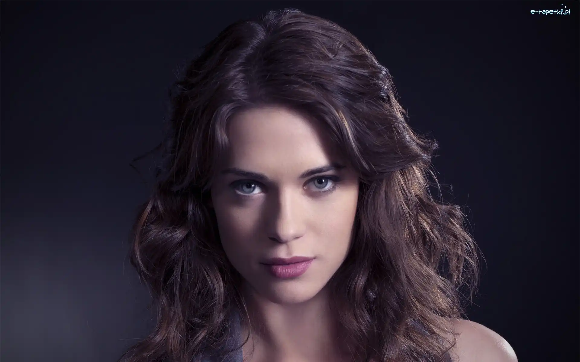 Twarz, Lyndsy Fonseca