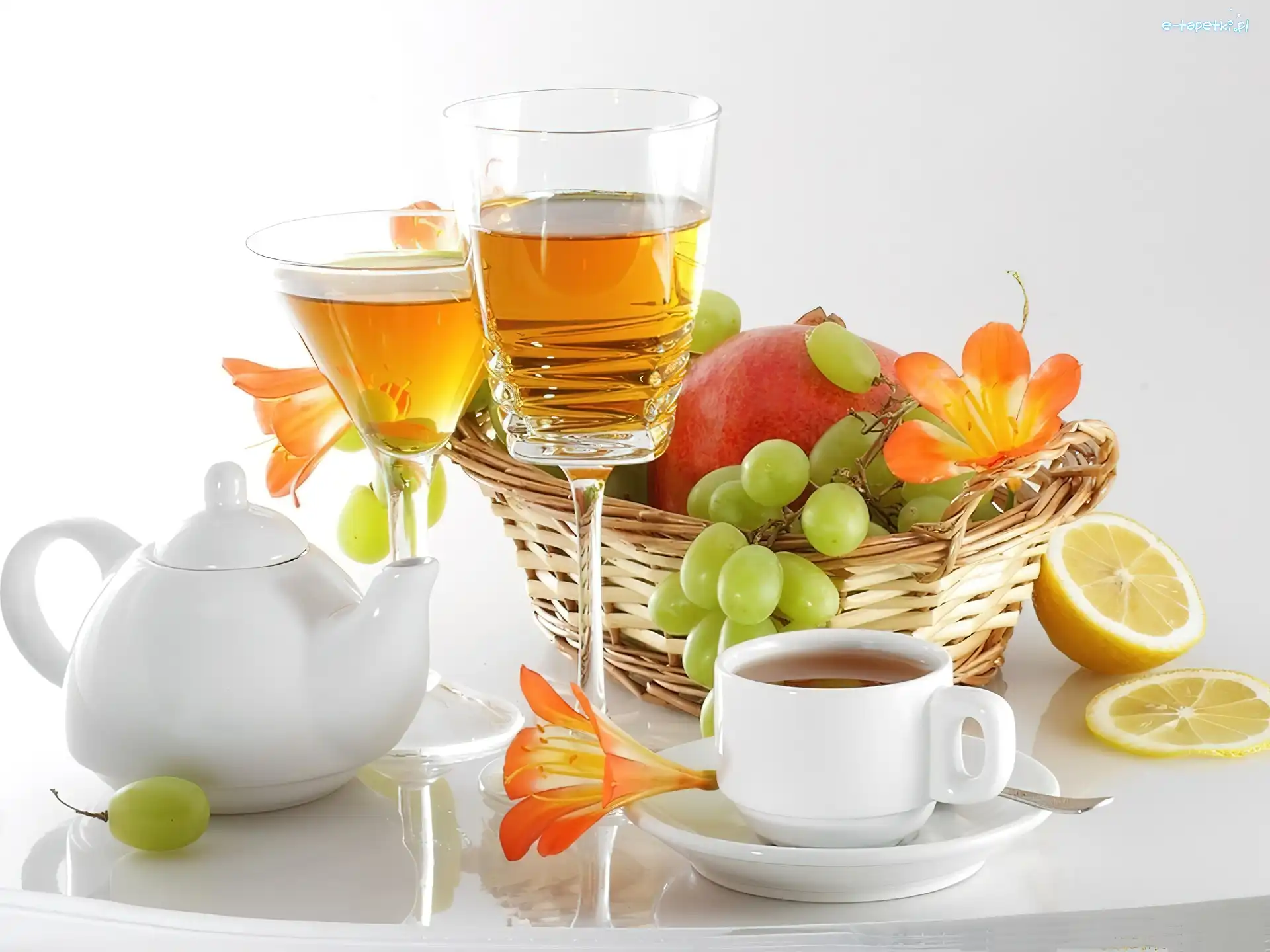 Herbata, Czajniczek, Kieliszki, Owoce