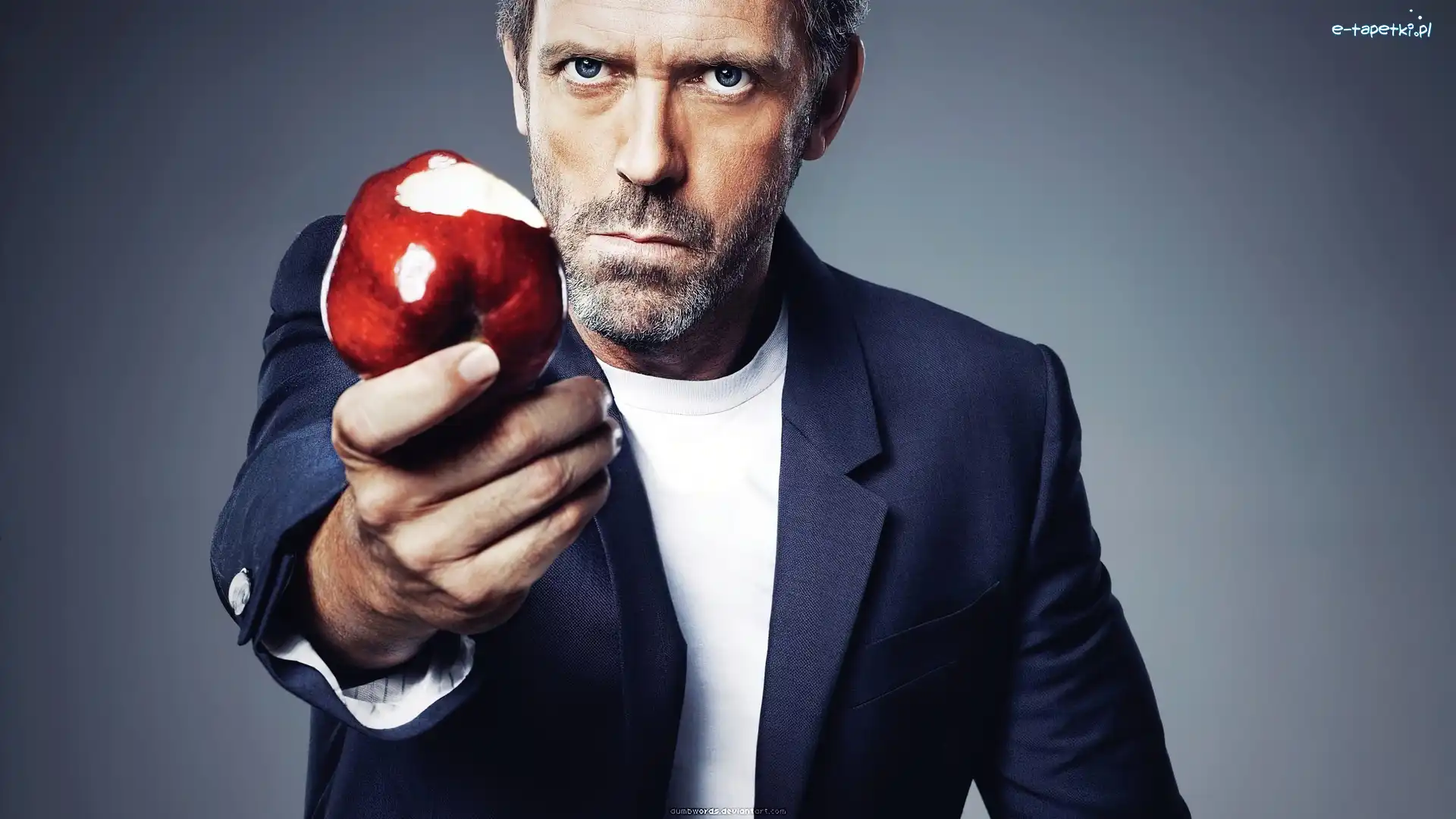 Jabłko
, Hugh Laurie
