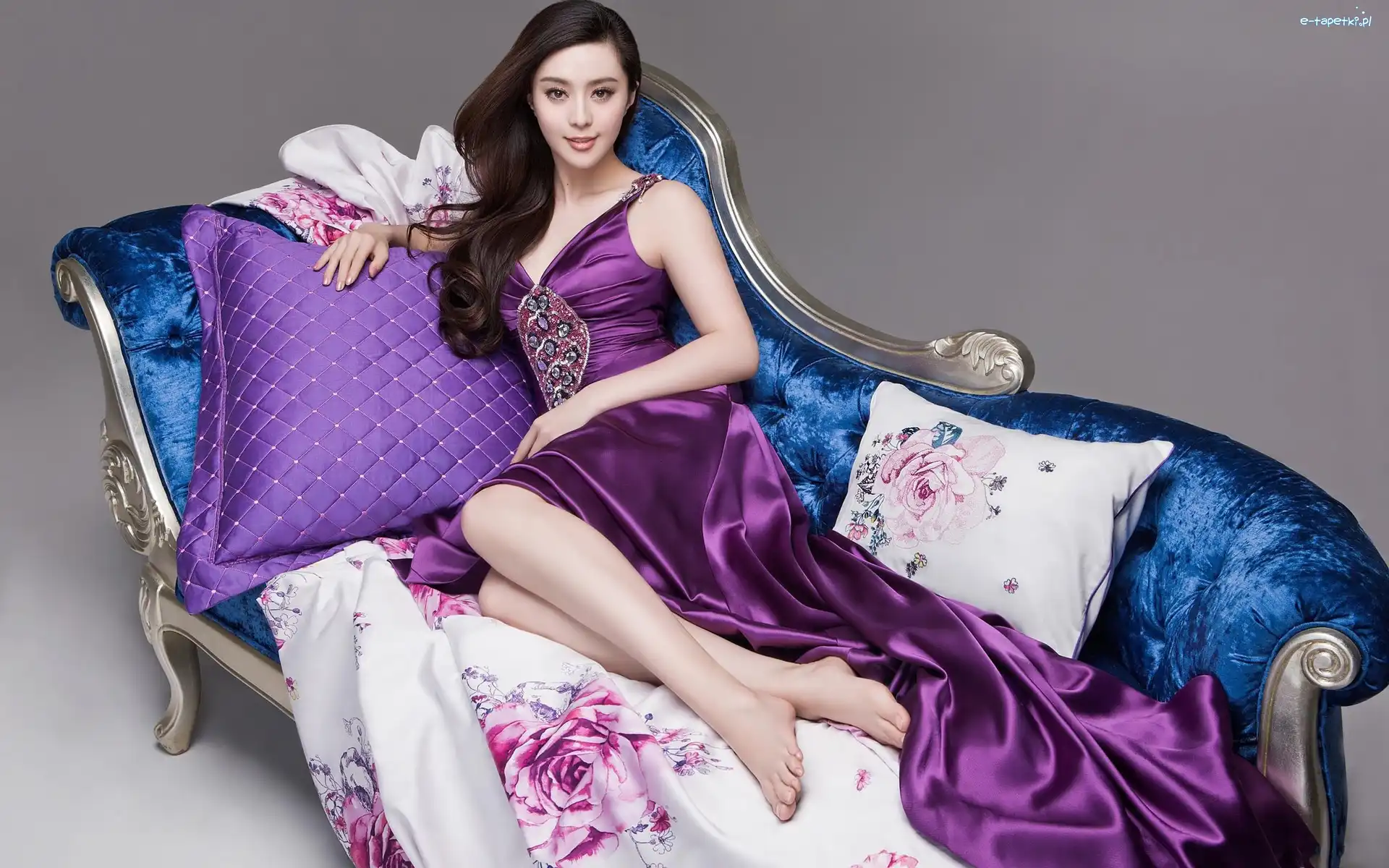 Sukienka, Kanapa, Poduszeczki, Fan Bingbing