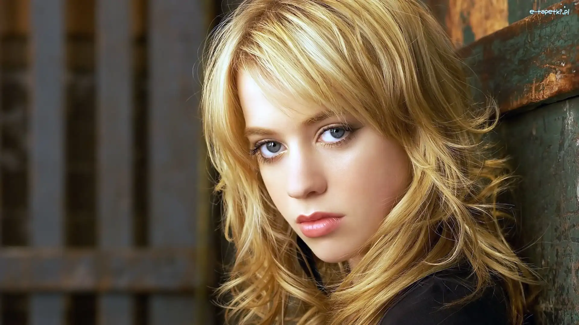 Alexz Johnson, Urocza