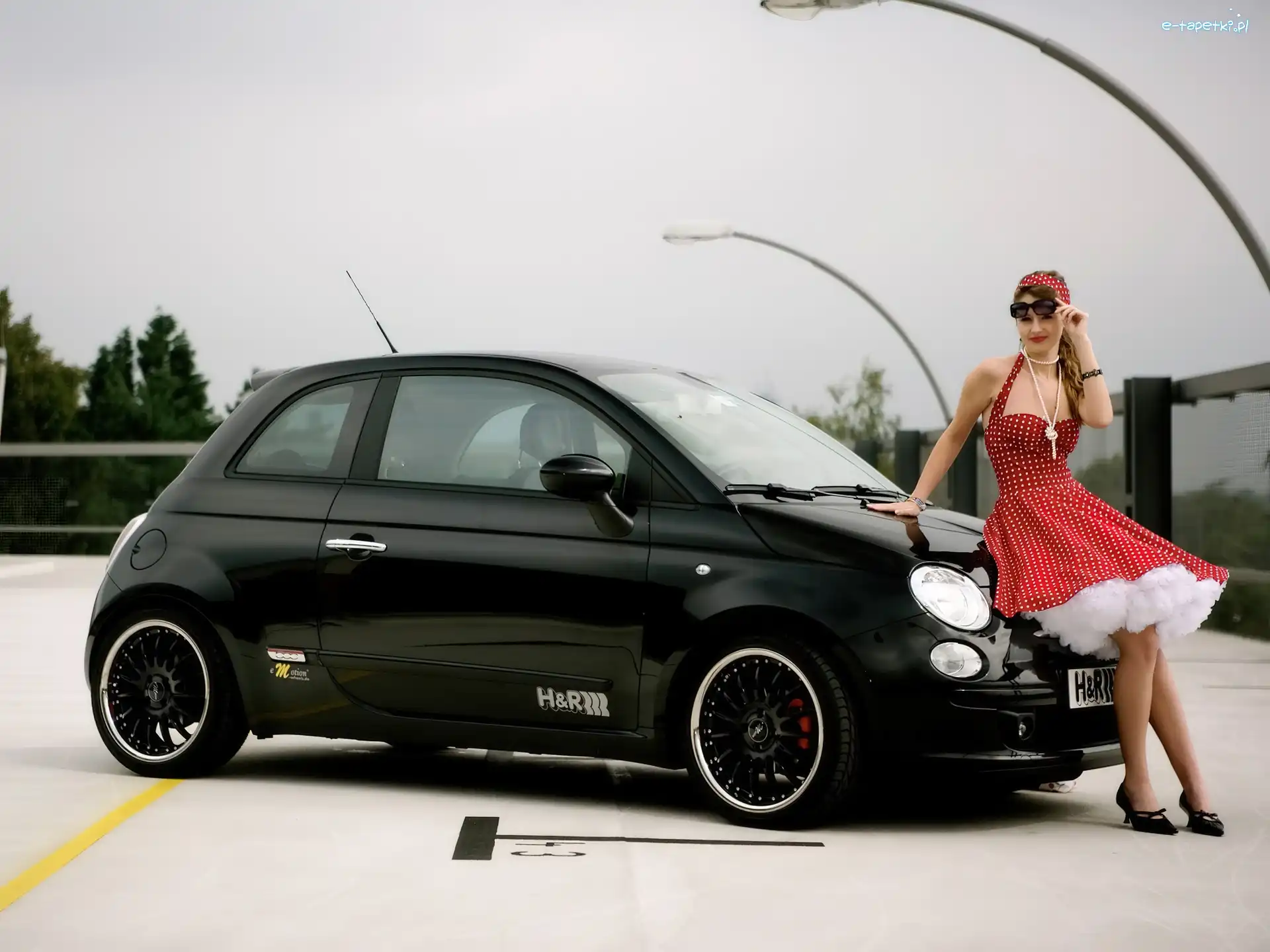 Fiat 500, Buty, Dziewczyna, Spódnica, Okulary