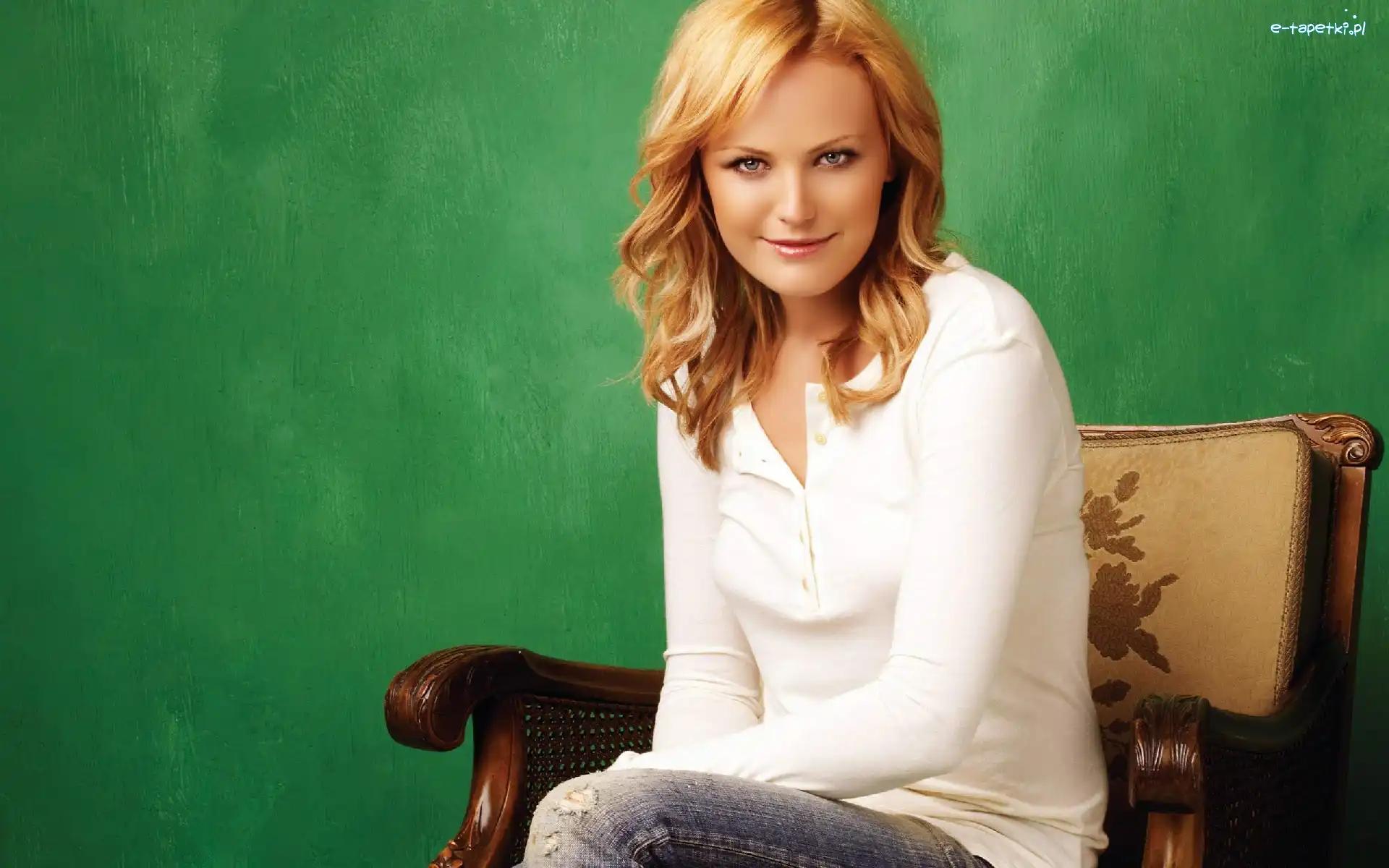 Biała, Fotel, Bluzeczka, Malin Akerman
