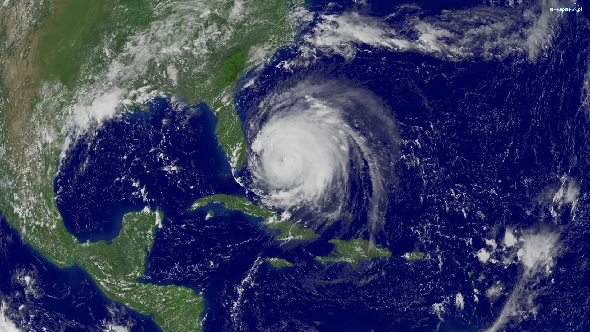 Ziemia, Satelita, Tornado