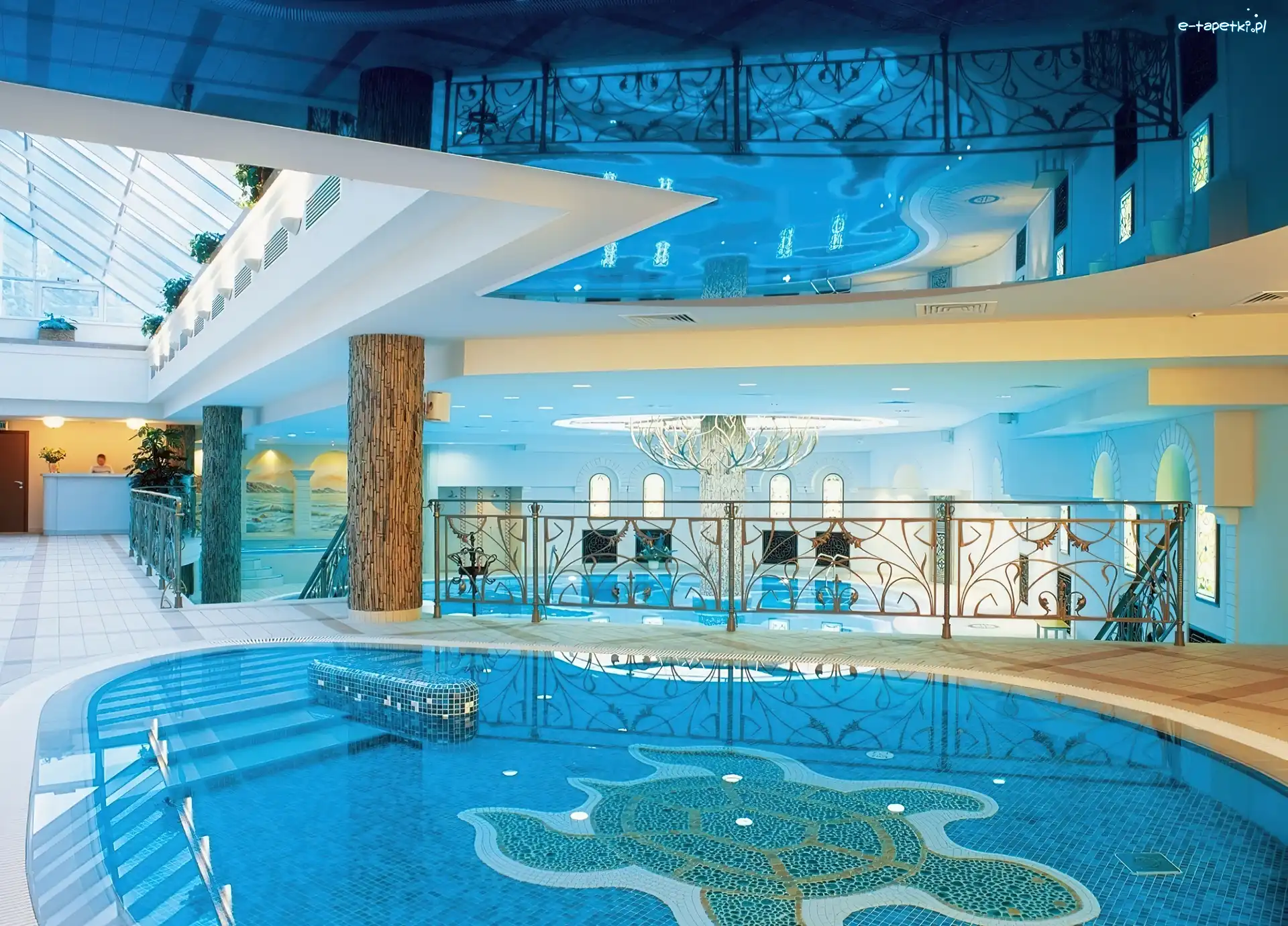 Hotel, Basen