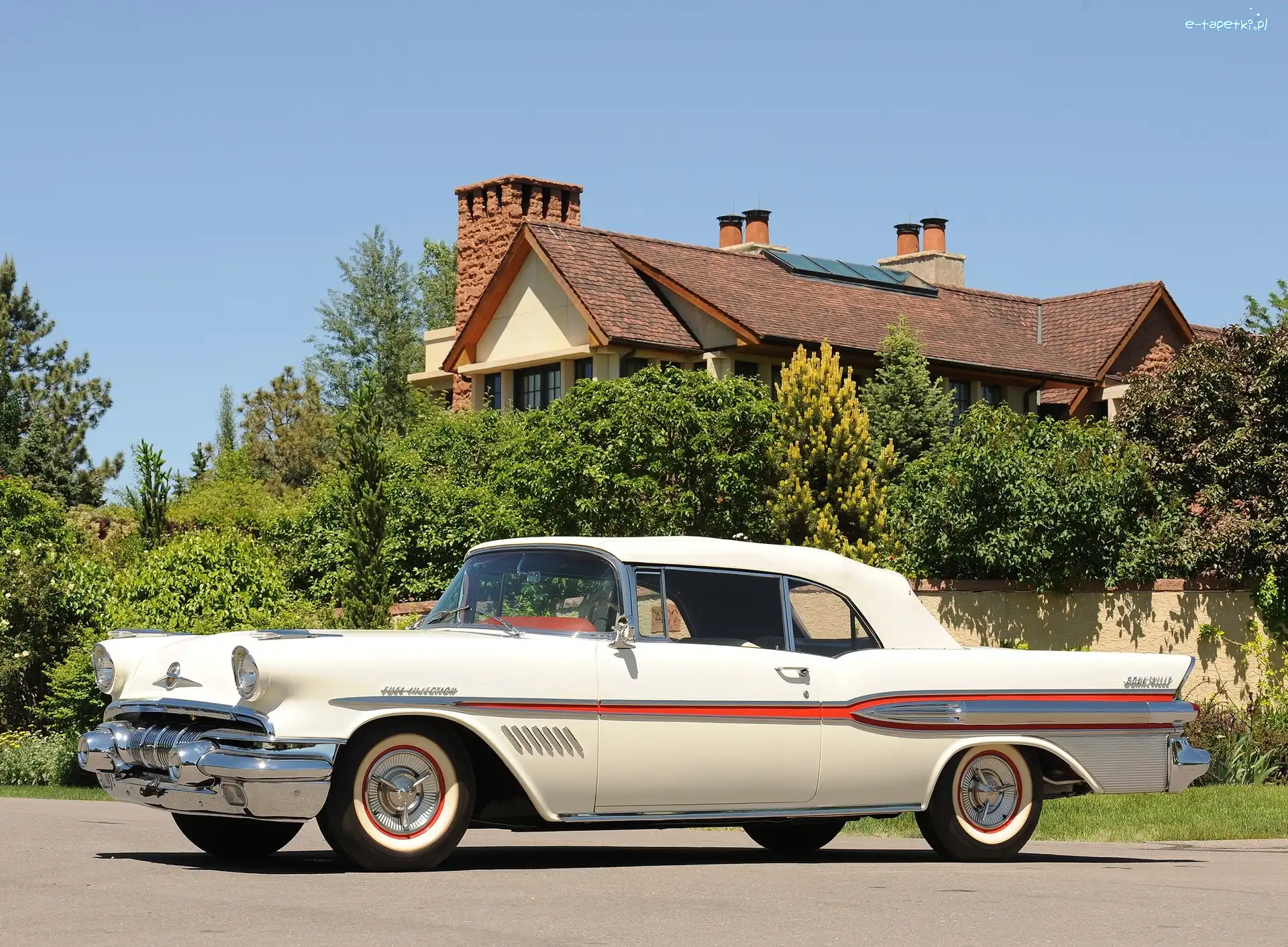 Kremowy, Pontiac Bonneville
