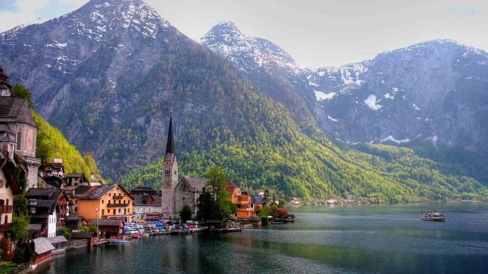 Kościół, Miasteczko Hallstatt, Jezioro Hallstättersee, Domy, Góry Alpy Salzburskie, Austria