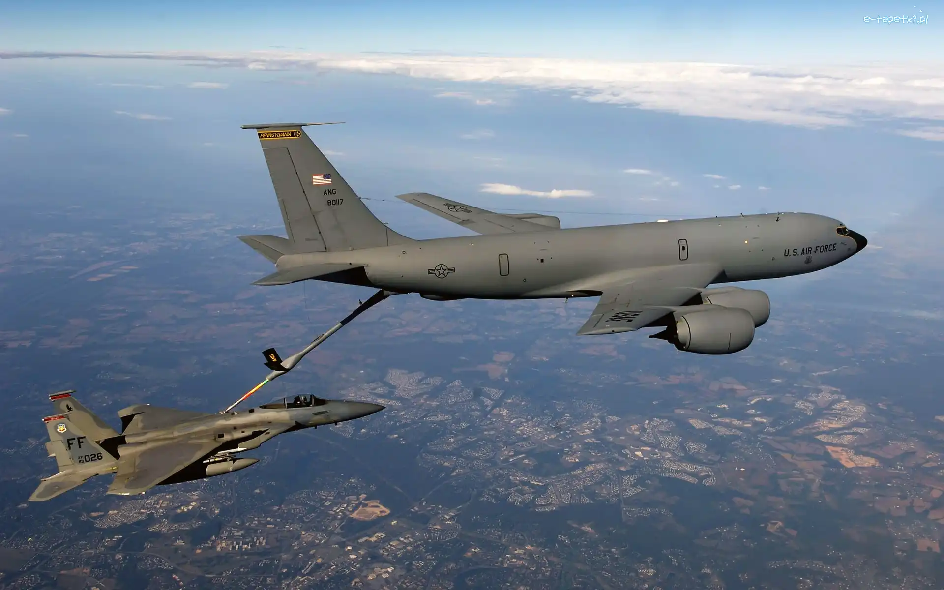 Transportowiec, F-16, Myśliwiec, KC-135 Stratotanker, Lot